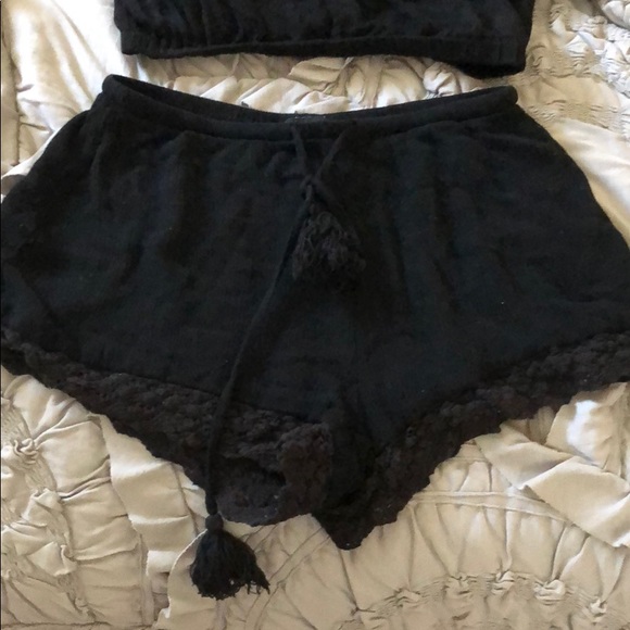 Crop top and short matching set - Picture 3 of 3